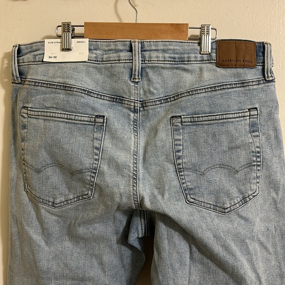 NWT AE Airflex + Slim Straight Light Wash Jeans 36/30 - Picture 3 of 7
